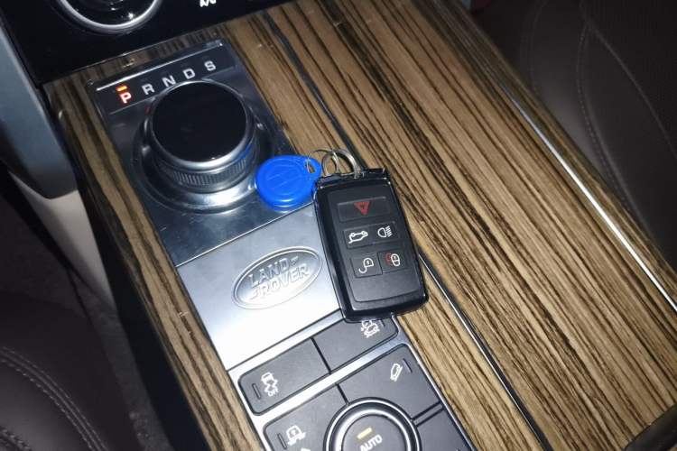 Used Land Rover Range  Vehicle Key
