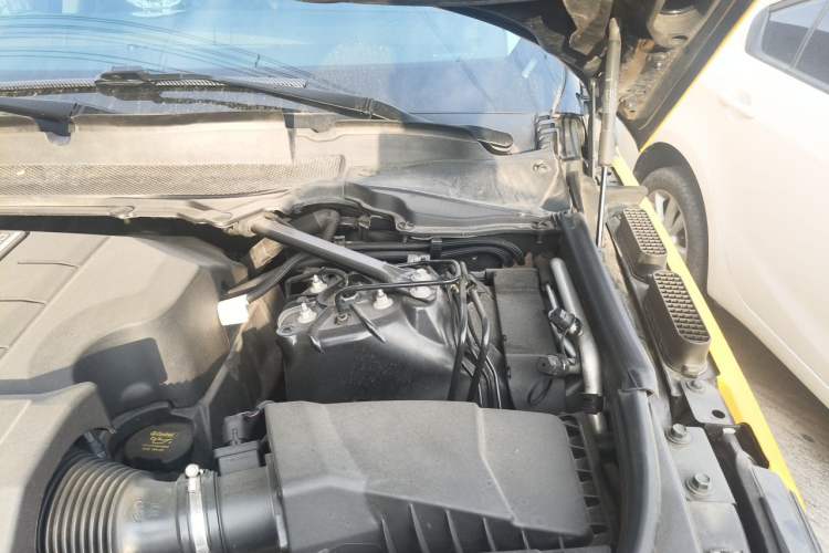 Used Land Rover Range 2018 3.0 SC V6 Vogue Legacy Edition Engine Bay Left