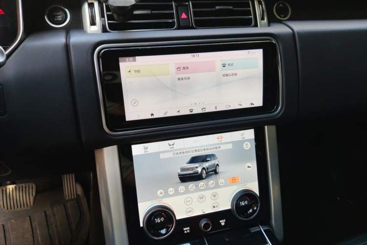 Used Land Rover Range 2019 3.0 SC V6 Grand Edition Audio And AC Panel