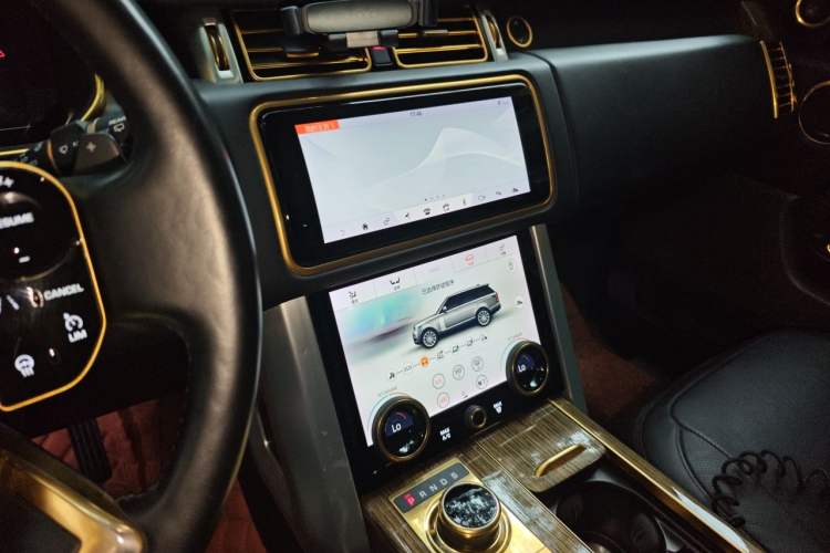 Used Land Rover Range 2019 3.0 SCV6 Legacy Edition Audio And AC Panel