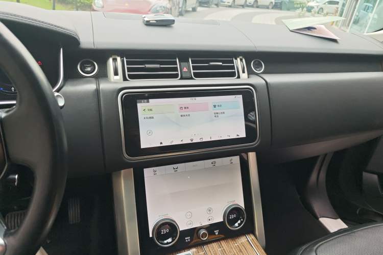 Used Land Rover Range 2019 3.0 SC V6 Long-wheelbase Version Audio And AC Panel