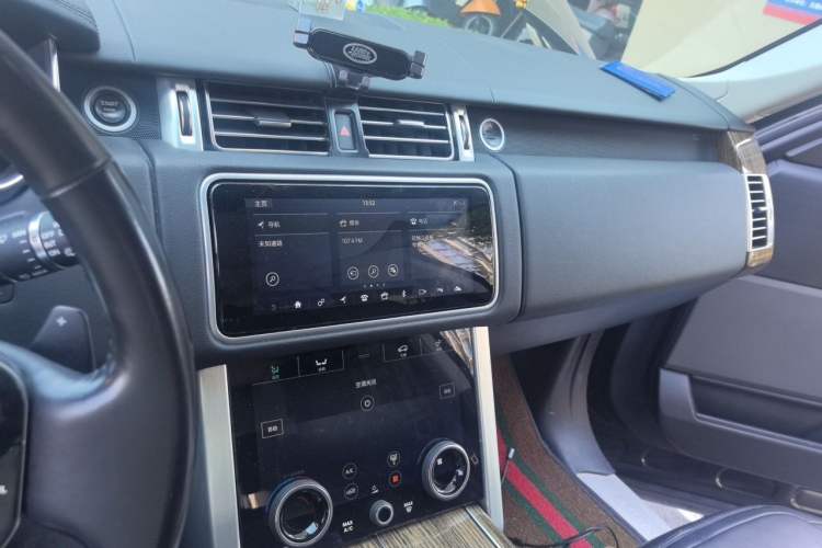 Used Land Rover Range 2019 3.0 SC V6 Grand Edition Audio And AC Panel
