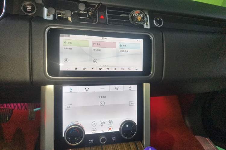 Used Land Rover Range 2019 3.0 SC V6 Grand Edition Audio And AC Panel