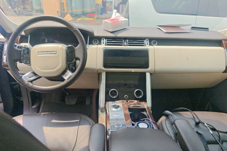 Used Land Rover Range  Center Console