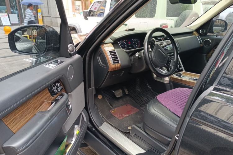 Used Land Rover Range 2019 3.0 SC V6 Grand Edition Driver Seat