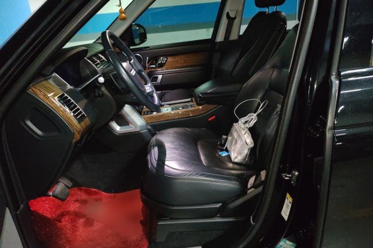 Used Land Rover Range 2019 3.0 SC V6 Grand Edition Driver Seat