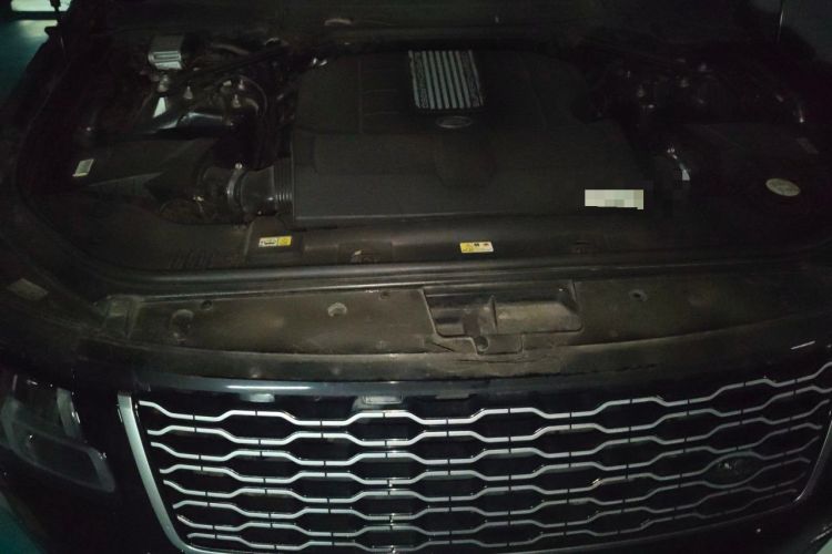 Used Land Rover Range 2019 3.0 SC V6 Long-wheelbase Version Engine Bay