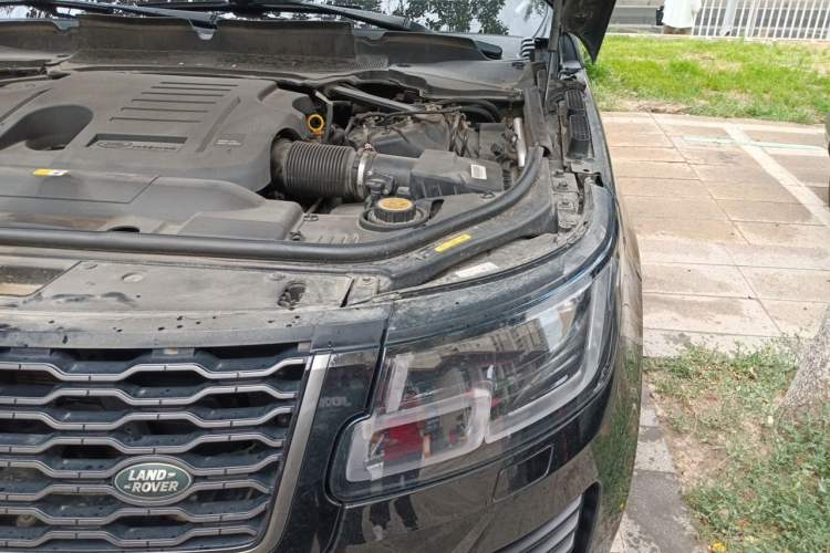 Used Land Rover Range 2019 3.0 SC V6 Grand Edition Engine Bay Left