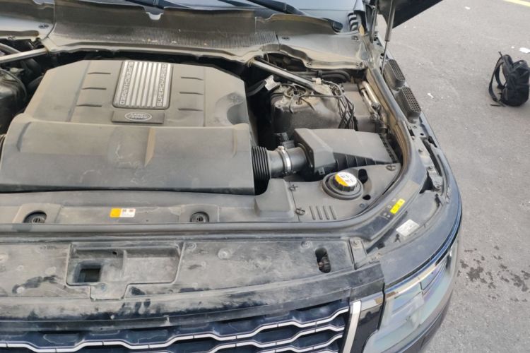 Used Land Rover Range 2019 3.0 SC V6 Long-wheelbase Version Engine Bay Left