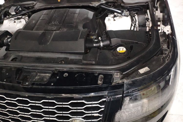 Used Land Rover Range 2019 3.0 SCV6 Legacy Edition Engine Bay Left