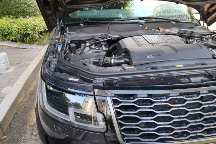 Used Land Rover Range 2019 3.0 SC V6 Grand Edition Engine Bay Right
