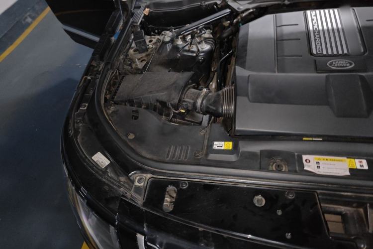 Used Land Rover Range  Engine Bay Right