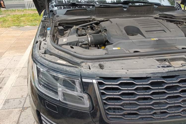 Used Land Rover Range 2019 3.0 SC V6 Grand Edition Engine Bay Right