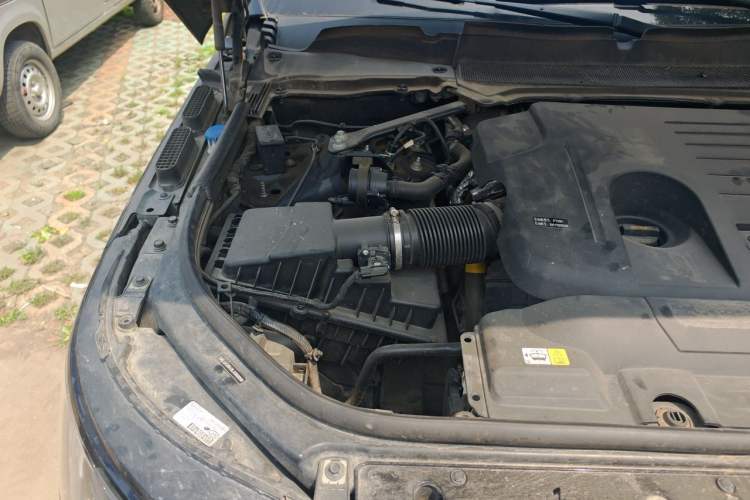 Used Land Rover Range  Engine Bay Right