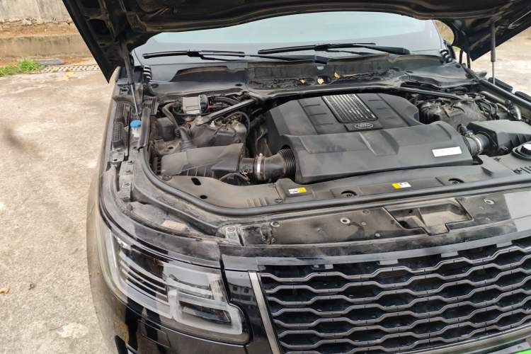 Used Land Rover Range 2019 3.0 SC V6 Grand Edition Engine Bay Right