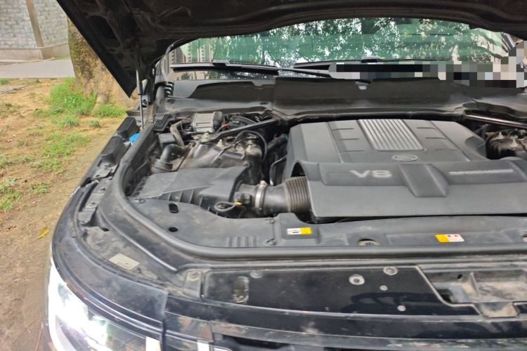 Used Land Rover Range 2019 3.0 SCV6 Legacy Edition Engine Bay Right