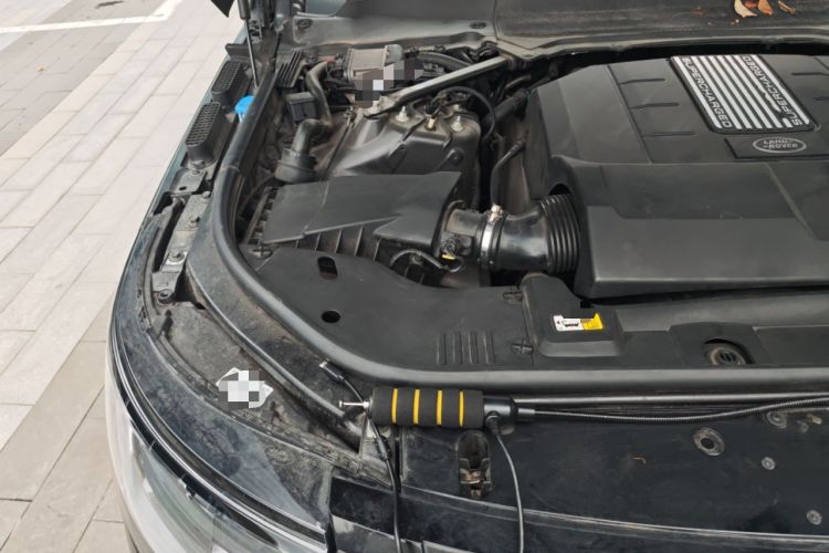 Used Land Rover Range 2019 3.0 SC V6 Long-wheelbase Version Engine Bay Right