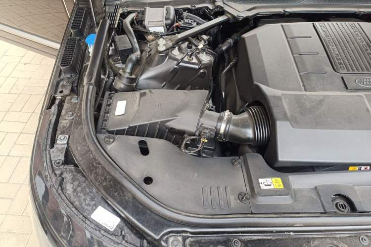 Used Land Rover Range  Engine Bay Right