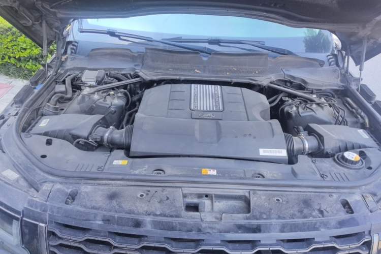 Used Land Rover Range 2019 3.0 SC V6 Grand Edition Engine Bay