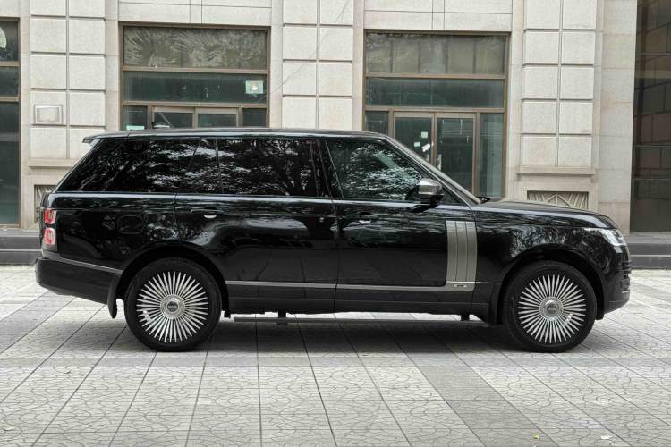 Used Land Rover Range 2019 3.0 SC V6 Long-wheelbase Version Exterior 3