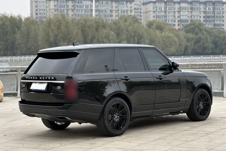 Used Land Rover Range 2019 3.0 SCV6 Legacy Edition Exterior 5