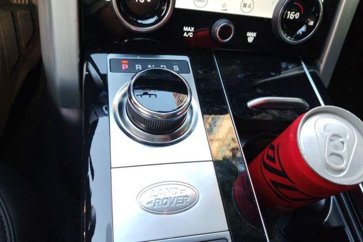 Used Land Rover Range 2019 3.0 SC V6 Grand Edition Gear Lever