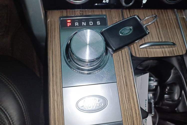 Used Land Rover Range 2019 3.0 SC V6 Long-wheelbase Version Gear Lever