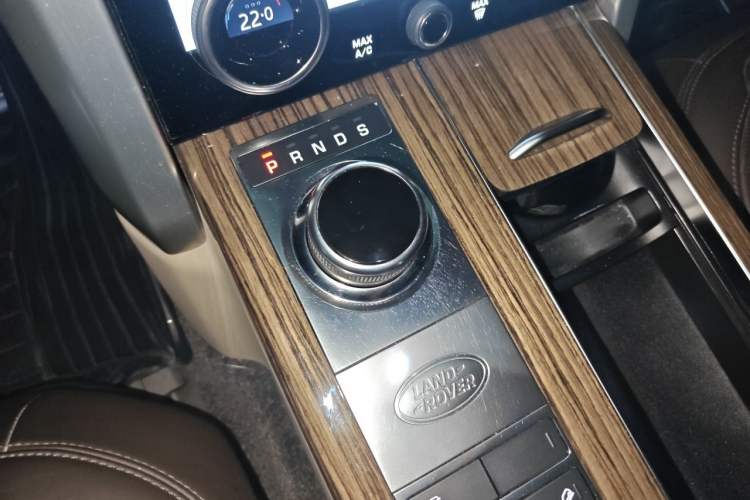 Used Land Rover Range 2019 3.0 SC V6 Long-wheelbase Version Gear Lever