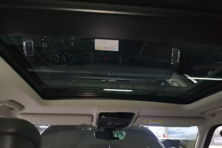 Used Land Rover Range 2019 3.0 SC V6 Long-wheelbase Version Headliner