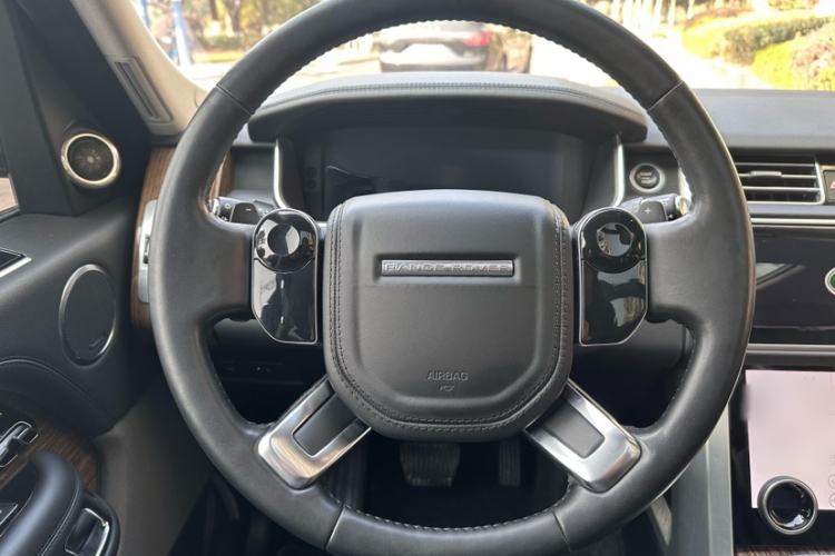 Used Land Rover Range 2019 3.0 SC V6 Long-wheelbase Version Interior 1