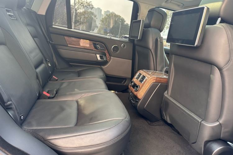Used Land Rover Range 2019 3.0 SC V6 Long-wheelbase Version Interior 11