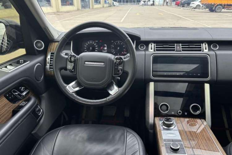 Used Land Rover Range 2019 3.0 SC V6 Grand Edition Interior 2