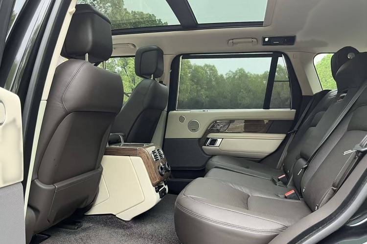 Used Land Rover Range 2019 3.0 SC V6 Long-wheelbase Version Interior 4