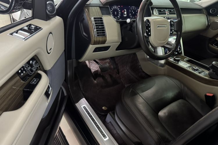 Used Land Rover Range 2019 3.0 SC V6 Long-wheelbase Version Interior 5