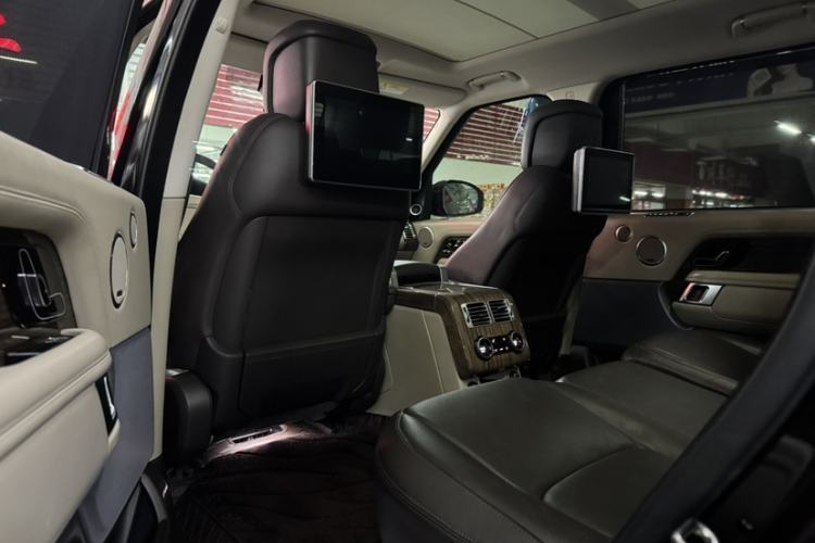 Used Land Rover Range 2019 3.0 SC V6 Long-wheelbase Version Interior 6