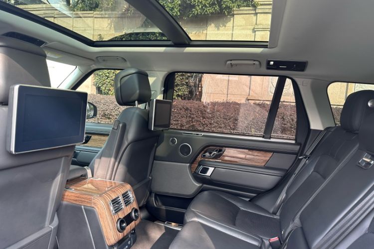 Used Land Rover Range 2019 3.0 SC V6 Long-wheelbase Version Interior 6