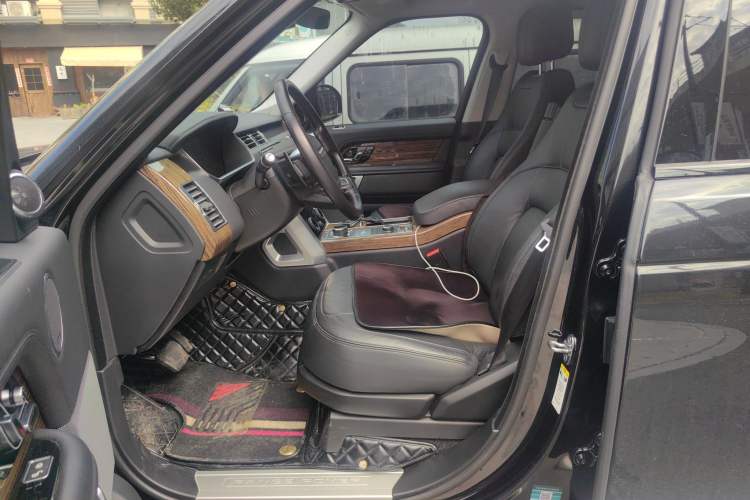 Used Land Rover Range 2019 3.0 SC V6 Grand Edition Left Front Seat