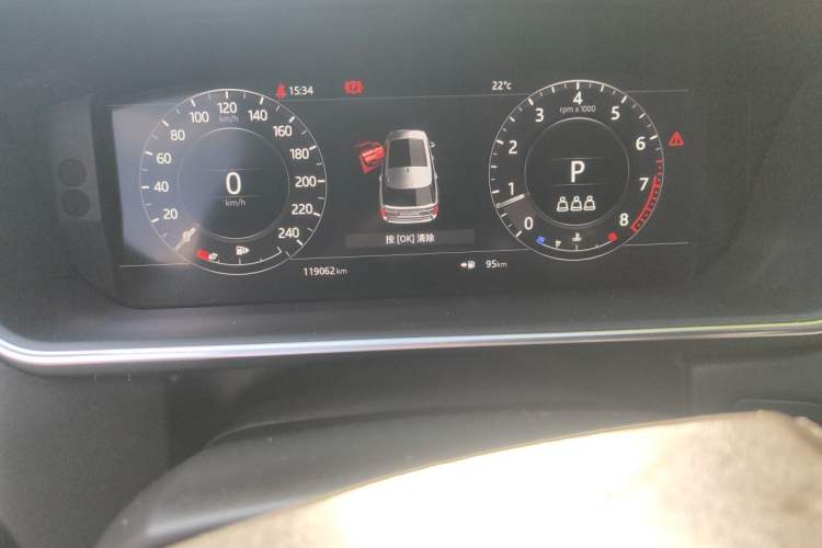 Used Land Rover Range 2019 3.0 SCV6 Legacy Edition Odometer Close Up