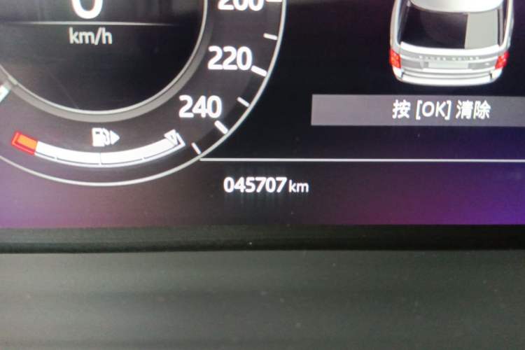 Used Land Rover Range 2019 3.0 SC V6 Grand Edition Odometer Close Up