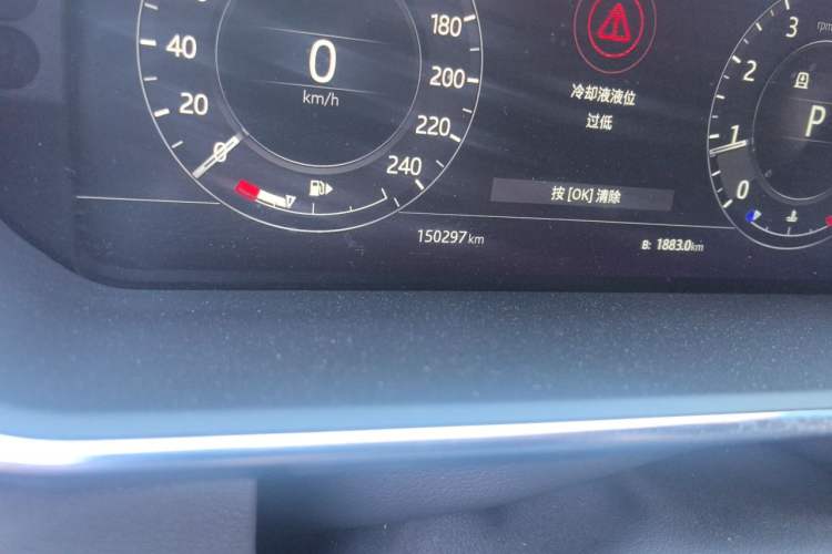 Used Land Rover Range 2019 3.0 SC V6 Grand Edition Odometer Close Up
