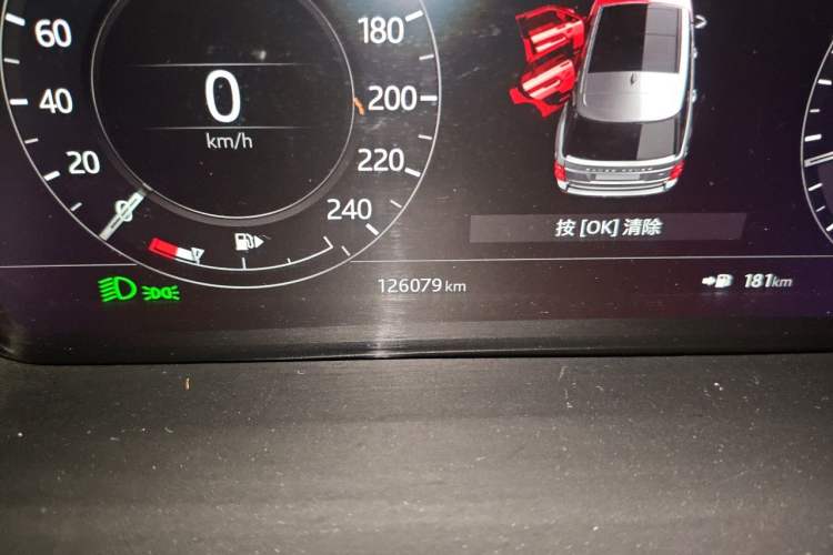 Used Land Rover Range 2019 3.0 SCV6 Legacy Edition Odometer Close Up