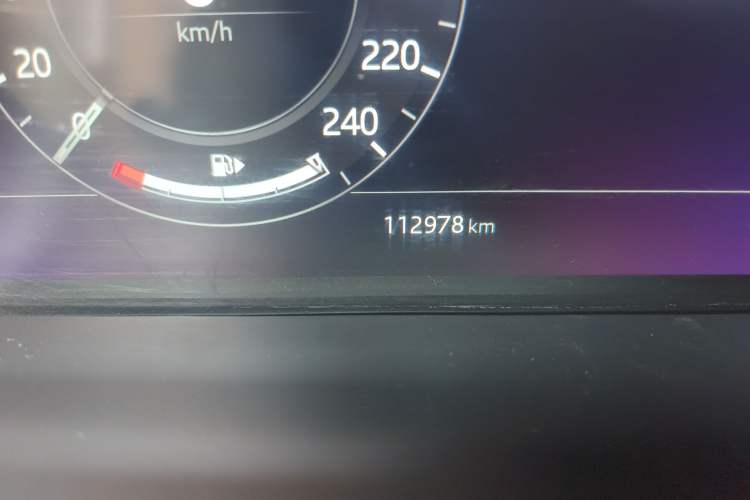 Used Land Rover Range 2019 3.0 SC V6 Long-wheelbase Version Odometer Close Up