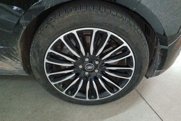 Used Land Rover Range 2019 3.0 SC V6 Long-wheelbase Version Right Front Wheel Hub