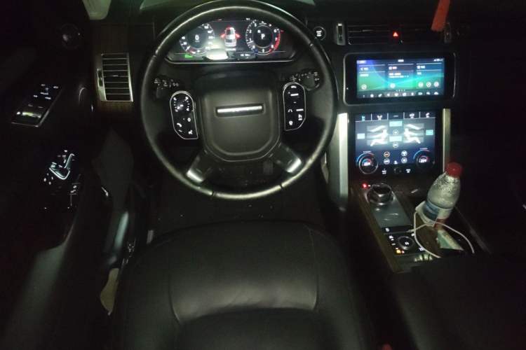 Used Land Rover Range 2019 3.0 SC V6 Long-wheelbase Version Steering Wheel