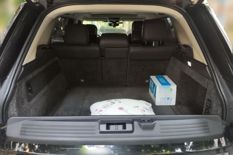 Used Land Rover Range 2019 3.0 SC V6 Long-wheelbase Version Trunk