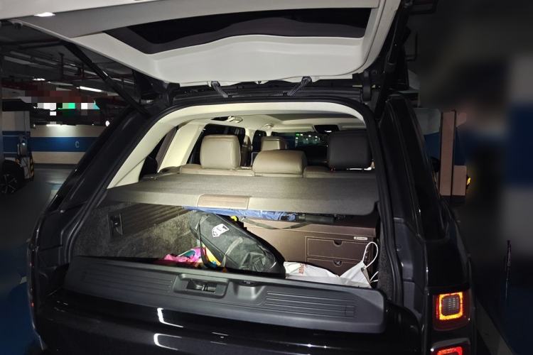 Used Land Rover Range 2019 3.0 SC V6 Long-wheelbase Version Trunk