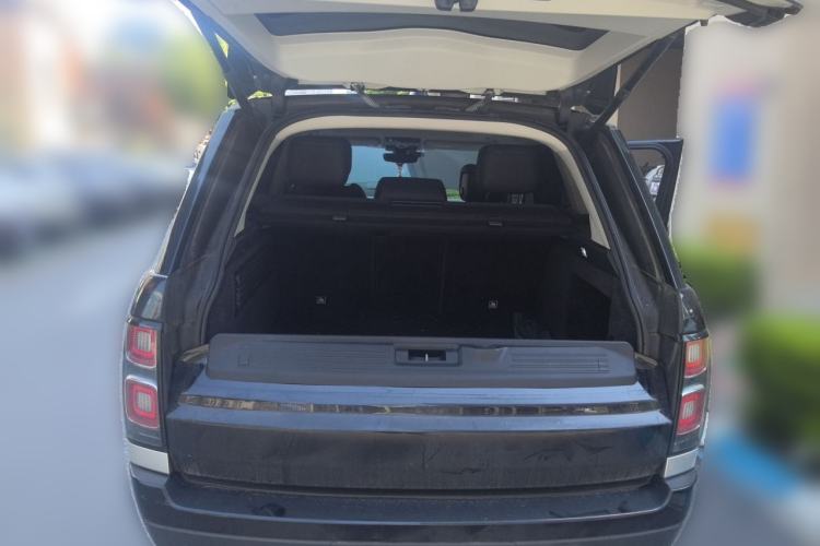 Used Land Rover Range 2019 3.0 SC V6 Grand Edition Trunk