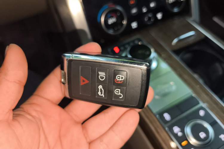 Used Land Rover Range 2019 3.0 SC V6 Long-wheelbase Version Vehicle Key