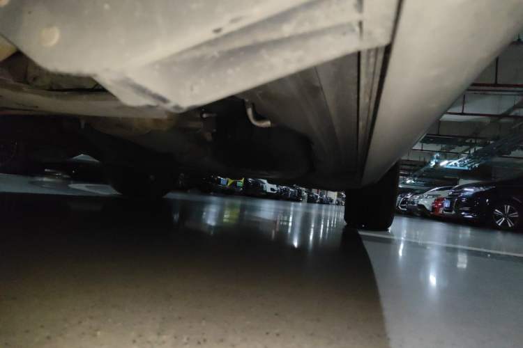 Used Land Rover Range 2019 3.0 SCV6 Legacy Edition Chassis Front Left