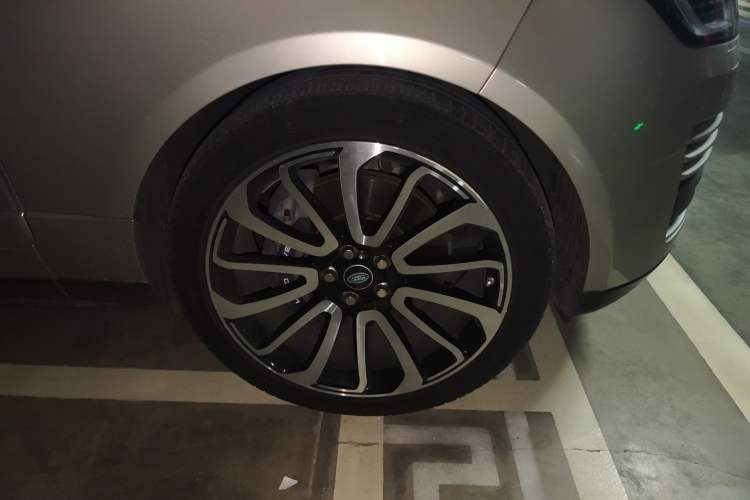 Used Land Rover Range 2019 3.0 SC V6 Long-wheelbase Version Right Front Wheel Hub